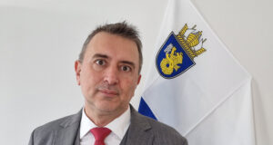 За разлика от други кандидати за еврокомисари Екатерина Захариева не предпочете да се крие в общи фрази и мъгляви отговори, каза за БТА евродепутатът Ивайло Вълчев