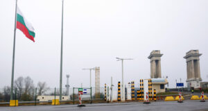 Интензивен е трафикът на някои гранични пунктове с Румъния, Гърция, Сърбия и Турция