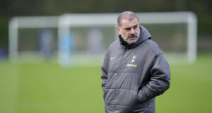 Искаме да бъдем различни, футболният прагматизъм не ме интересува, казва Ангелос Постекоглу преди неделното домакинство срещу Фулъм