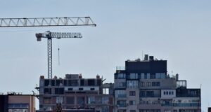 Минимален ръст на издадените разрешителни за строеж на нови жилищни сгради през третото тримесечие отчита НСИ на годишна база