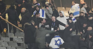 Полицията извърши само два ареста на строго охранявания футболен мач между Франция и Израел в Париж