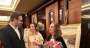 Стефания Сандрели пристигна в България