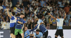 Уругвай победи Колумбия с гол в последната минута в среща от световните квалификации в зона Южна Америка