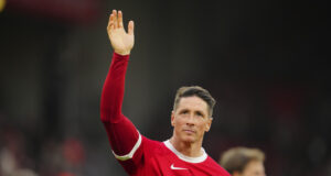 Фернандо Торес отхвърлил оферта да води испанския Депортиво Ла Коруня