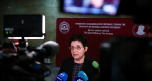 Людмила Петкова