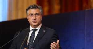 ХИНА: Хърватският премиер изрази съболезнования за трагедията на гарата в сръбския град Нови Сад