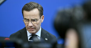 Швеция призова китайски кораб да влезе в териториалните ѝ води за разследване на наскоро прекъснатия подводен кабел