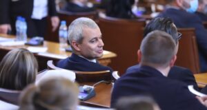 Костадин Костадино, Възраждане