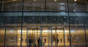 "Блекрок" придобива компания, специализирана в по-рисковото корпоративно кредитиране, за 12 млрд. долара