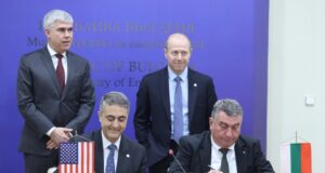 АЕЦ "Козлодуй" подписа договор с "Уестингхаус"