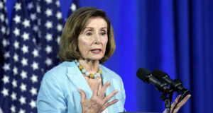 Бившата председателка на Камарата на представителите в Конгреса на САЩ Нанси Пелоси пострада при посещение в Европа и е приета в болница