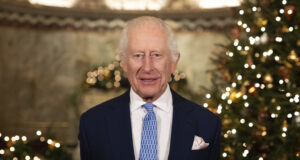 Британският крал Чарлз Трети благодари на медиците, които са се грижили за него и за снаха му Кейт, след като и двамата бяха диагностицирани с онкологични заболявания