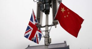 Британското правителство е под натиск да обяви Китай за заплаха за националната сигурност