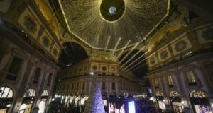 Българската оперната дива Райна Кабаиванска беше сред най-елегантните гости на откриването на сезона на миланския оперен театър "Ла Скала"