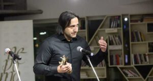 Вглеждането в себе си е важно, но всичко трябва да бъде с мярка, каза за БТА писателят Евгени Черепов