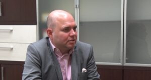 Владислав Панев