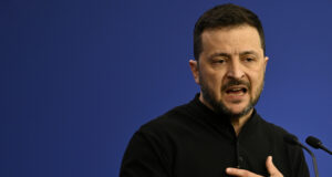 ОБНОВЕНА Зеленски заяви, че 43 000 украински военнослужещи са били убити на бойното поле в Украйна от началото на конфликт, а Кремъл го обвини, че отказва да преговаря за мир