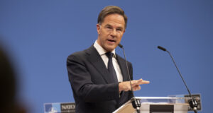 Генералният секретар на НАТО Марк Рюте пристига на посещение в България