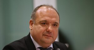 Генералното решение на проблема с недостига на вода в страната е в повишаването ефективността на водопреносните системи, каза министър Петър Димитров