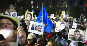 Германия, Франция и Полша осъдиха насилието в Грузия и изразиха подкрепата си за продемократичното движение