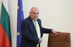 Парламентът да даде мандат на служебния кабинет за подписване на споразумението за сътрудничество в областта на сигурността с Украйна, призова Димитър Главчев