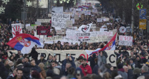 Голям протест в Белград срещу сръбския президент Вучич и правителството