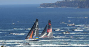 Двама ветроходци загинаха по време на регатата от Сидни до Хобарт