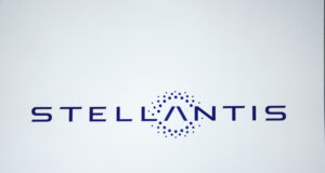 Де Ес пуска на пазара електрически флагман, за да конкурира "Тесла" и Бе Ем Ве