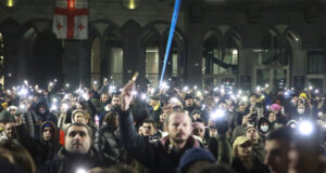 Девета вечер на проевропейски протести в Грузия
