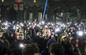 Девета вечер на проевропейски протести в Грузия