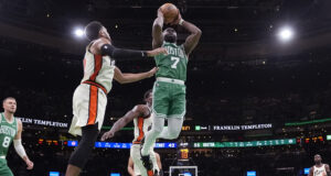 Джейлън Браун от Бостън беше глобен от Националната баскетболна асоциация заради жест