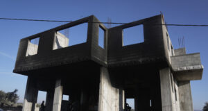 Еврейски заселници нападнаха два палестински града и израелски военни на Западния бряг