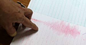 Земетресение с магнитуд 7,4 край Вануату причини щети; очевидец съобщи и за жертви