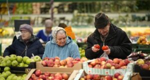 Изправени пред непрестанно растяща инфлация, руснаците отчаяно се надяват войната в Украйна да приключи