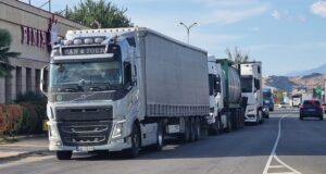 Интензивен е трафикът на някои гранични пунктове с Румъния, Гърция и Турция на изход за товарни автомобили