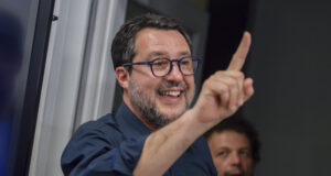 Италианският вицепремиер Салвини ще чуе присъдата за блокиране на кораб за спасяване на мигранти