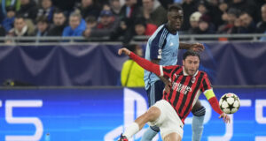 Капитанът Давиде Калабрия призова феновете да показват повече уважение към него и съотборниците му в Милан