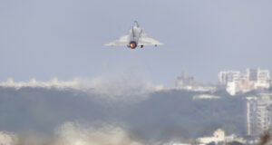 Китай засили присъствието си край Тайван след тихоокеанска обиколка на президента Лай