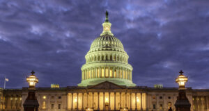Конгресът на САЩ има два дни, за да избегне спиране на работата на правителствените агенции