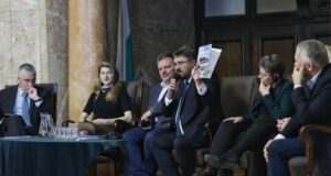 Крайно време е да поставим като обща инициатива ясен план за придобиване на нов научноизследователски кораб на България, каза Кирил Вълчев