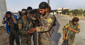 Кюрдските бойци ще бъдат изтласкани от цялата сирийска територия, каза турският министър на отбраната