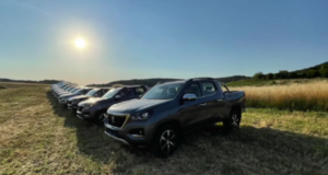 Латвия предаде на Украйна над 600 конфискувани автомобила