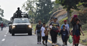 Мексико задържа почти половин милион мигранти, насочили се към САЩ, за последното тримесечие на тази година