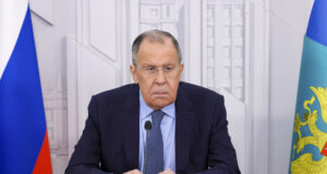 На Русия ще се наложи да се откаже от едностранния си мораториум върху разполагането на ракети със среден и малък обсег, заяви Сергей Лавров