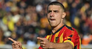 Нападателят на италианския Лече Никола Кръстович беше избран за най-добър футболист на 2024-а година в Черна гора