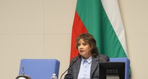 ОБНОВЕНА От трибуната на Народното събрание бяха обявени ръководствата на парламентарните групи