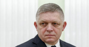 ОБНОВЕНА Словакия ще обмисли реципрочни мерки, ако Украйна спре транзита на руски газ, заяви премиерът Фицо