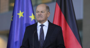 Олаф Шолц определи разговора с Путин като "разочароващ", но би го провел отново