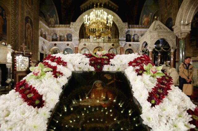 Патриарх Даниил води празничното богослужение за Бъдни вечер от патриаршеската катедрала "Св. Александър Невски"