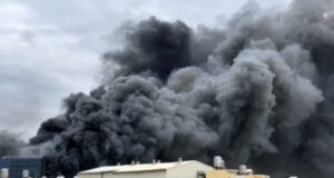 Пожар погуби 9 души в строяща се сграда в Тайван